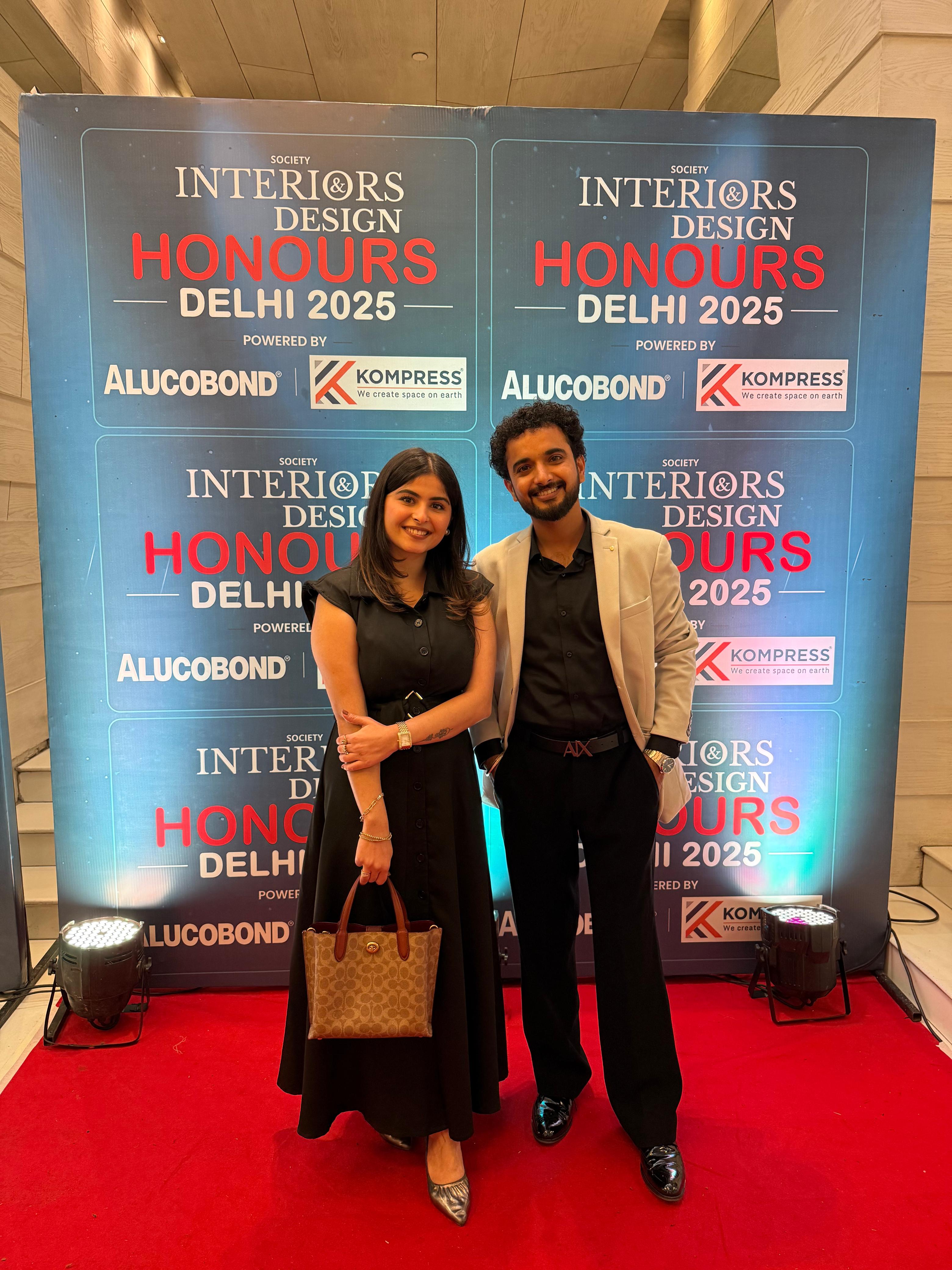 Hill View Farms architecture